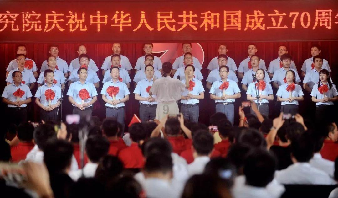 深度问答,尽在恋爱中,让你感觉幸福感爆棚的星座,是什么星座?蜗牛