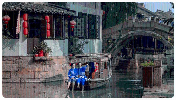 江西东乡:新铺沥青路 新农村里“年味”浓