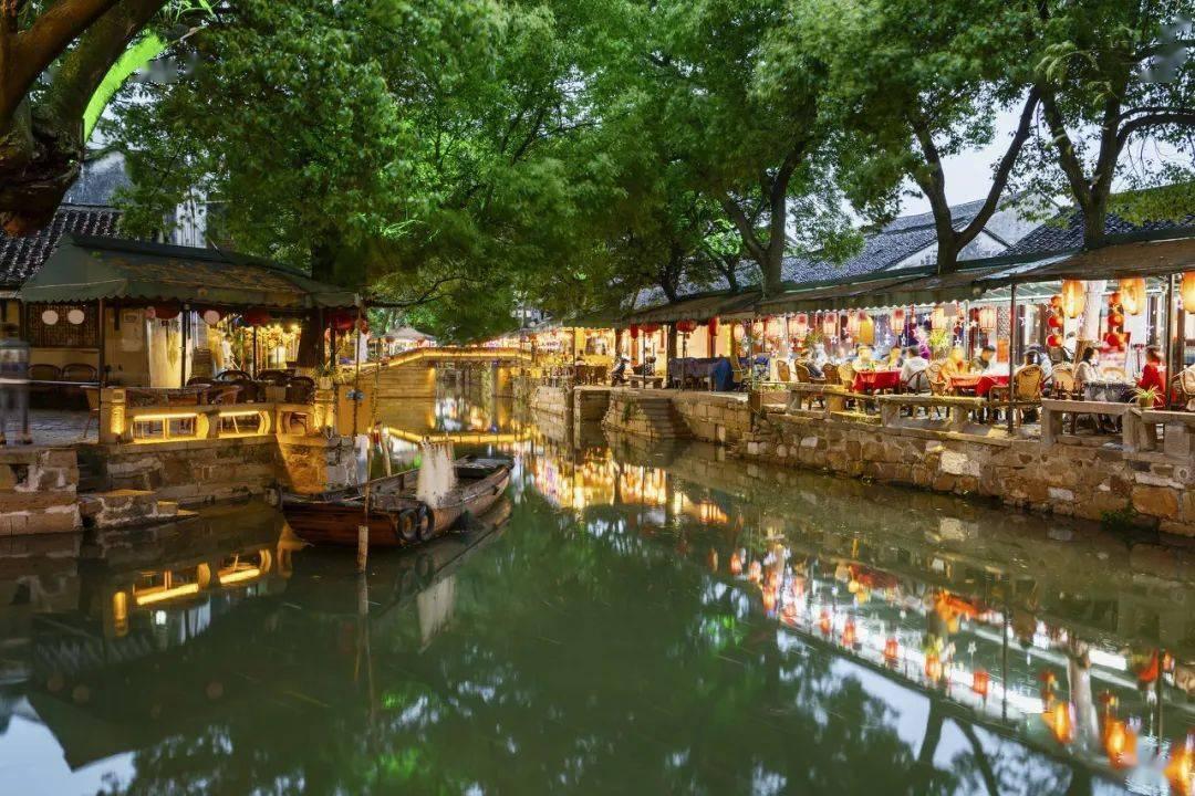 旗袍一定要搭配高跟鞋吗?-冷知识分享平台,轻松了解世界的奥秘